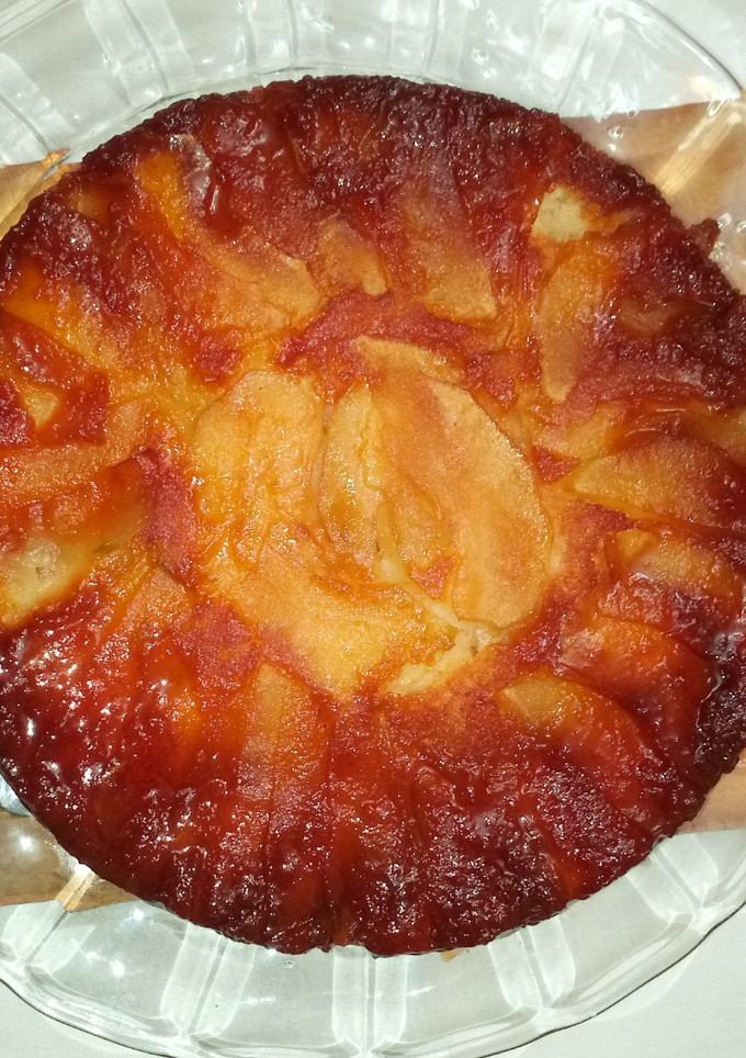 Una foto de Torta de manzana invertida