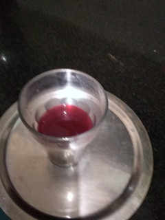 மாதுளை ஜூஸ் (Maathulai juice recipe in tamil) செய்முறை முக்கிய புகைப்படம்