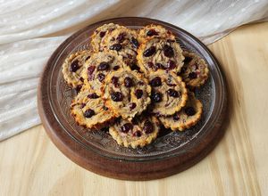 Una foto de 🥥🍌Galletitas de harina de coco, banana y cranberries 🥥#Singluten 🥥 Naturalmente endulzadas 🍌🥥