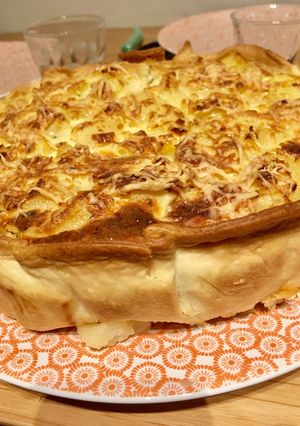 Une photo de Tourte pomme de terre, jambon et estragon