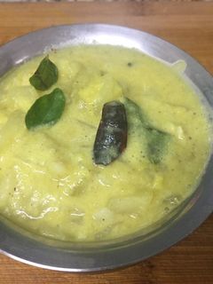சுரக்காய் பருப்பு கூட்டு (Suraikkai Paruppu Kootu Recipe in Tamil) செய்முறை முக்கிய புகைப்படம்