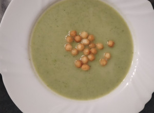 Brokkoli krémleves recept fotója
