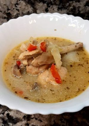 চিকেন স্যুপ (Chicken Soup recipe in Bengali) রেসিপির প্রধান ছবি