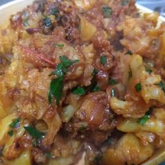 A picture of Gobhi allo.