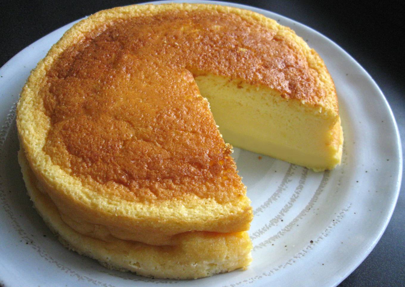 Lemon Magic Cake