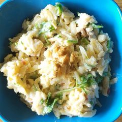 A picture of Apple walnut salad.