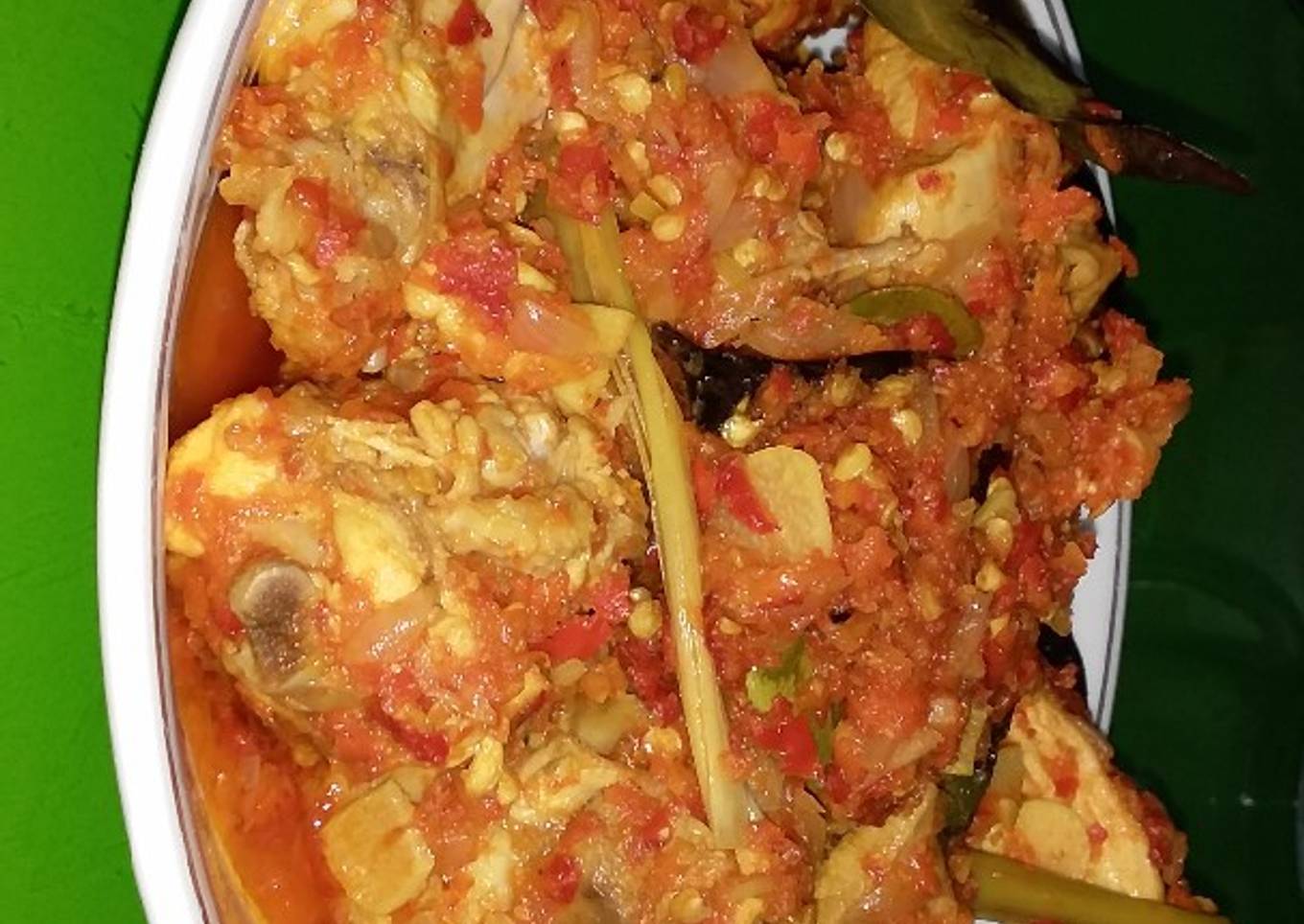 Bagaimana Menyiapkan Ayam rica - rica yang bisa bikin bibir merah tanpa
lipstik🔥, Lezat Sekali