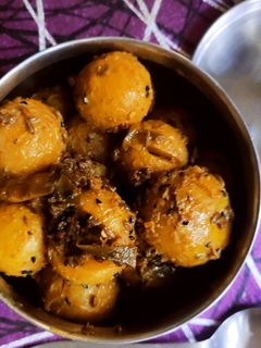 आंवले का खट्टा मीठा अचार (amle ka khatta meetha achar recipe in Hindi) रेसिपी मुख्य फोटो