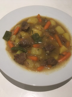 Una foto de Guiso de patatas con carrillada ibérica