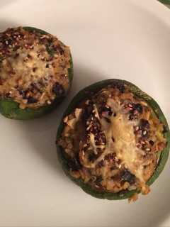 Una foto de Zapallitos rellenos vegetarianos