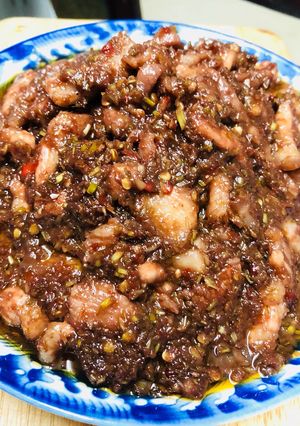 Hình của món Thịt xào mắm ruốc.