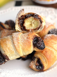 Nutellás, banános croissant recept fotója