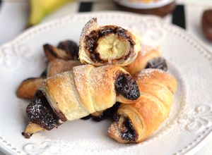 Nutellás, banános croissant recept fotója