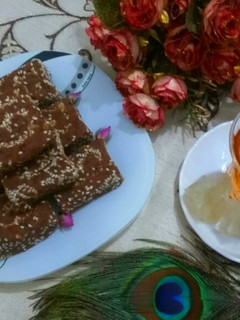 عکسی از دستور اسلایس مربعی خرما