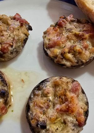 Baconös,krémsajtos töltött gomba recept fotója