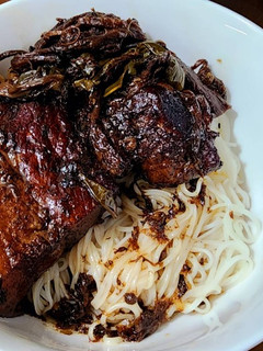 梅干扣肉乾拌麵 的食譜成品照片