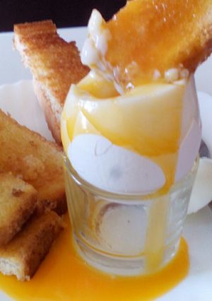 A picture of Perfect Soft Boiled Egg.