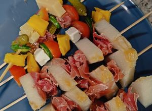 Foto principal de Brochetas saladas de melón y mango