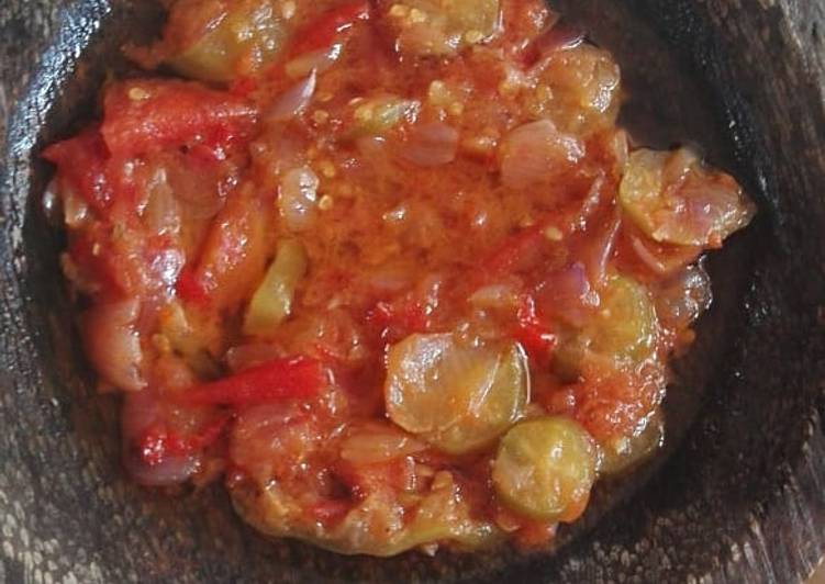 Sambel cocol belimbing wuluh