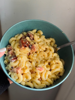 A picture of Sausage Mac.