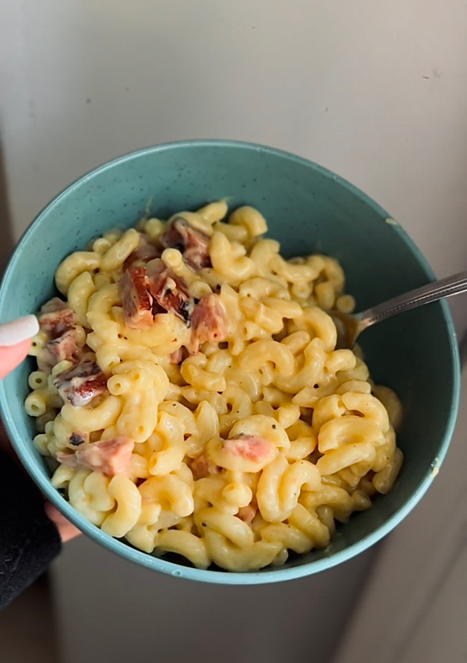 A picture of Sausage Mac.