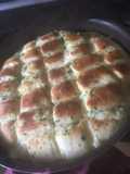 خبز الجبنه والتوم 😋