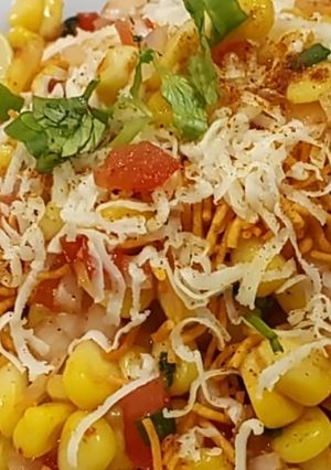 કોર્ન ભેળ (Corn Bhel Recipe In Gujarati) રેસીપી મુખ્ય ફોટો