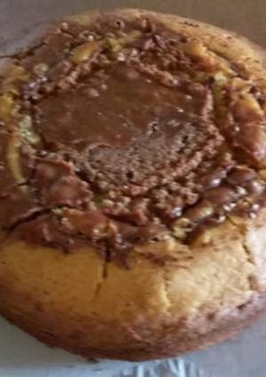 A picture of Simple home backed oil cake without an oven.