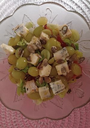Foto principal de Ensalada con queso gorgonzola