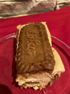 Una foto de Tarta de dulce de leche y galletas lotus
