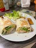 Burritos au poulet avocat salade