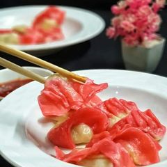 A picture of Dumplings or Momos.