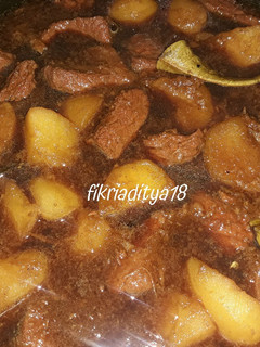 Foto resep Semur Daging Kentang