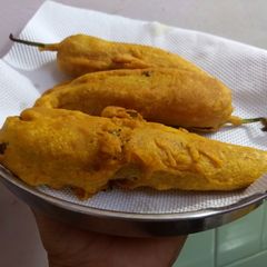 A picture of Cheese chilli bajji.