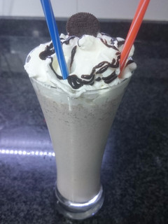 Una foto de Oreo milkshake