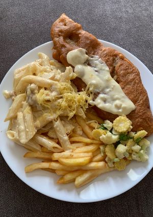 Foto resep Fish and chips with penne pasta alfredo