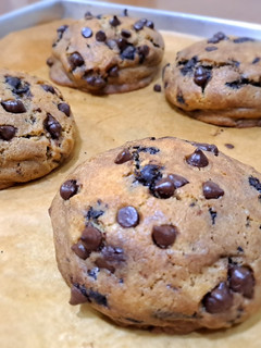 Foto resep Soft & Chewy Choco Chip Cookies