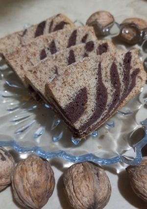A picture of Walnut Marble tea cake 🎂😋.