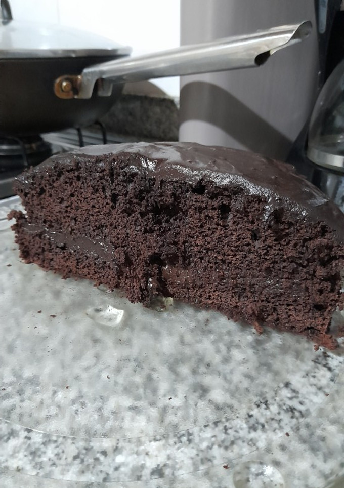 Una foto de Torta de chocolate con relleno