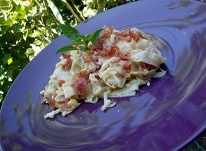 Una foto de Tallarines a la carbonara