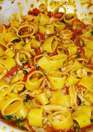 Foto di Il mare nel piatto 🌊 - Calamarata con frutti di mare