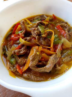 A picture of Shredded beef soup.