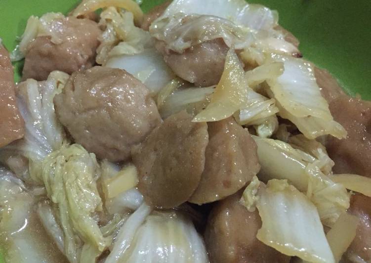 Anti Ribet, Buat Oseng sawi putih dan bakso Menu Enak Dan Mudah Dibuat