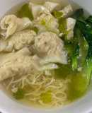 บะหมี่เกี๊ยวน้ำหมูกุ้ง
