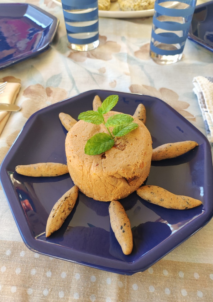 Una foto de Queso untable vegano de tomates secos