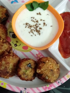 પનીર સાગો ટીક્કી(Paneer sago tikki recipe in gujarati) રેસીપી મુખ્ય ફોટો