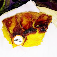 A picture of Upside down apple cake.