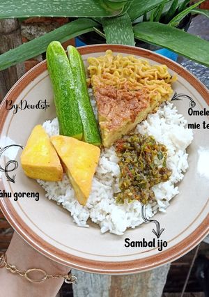 Foto resep Nasi omelette Mie telur