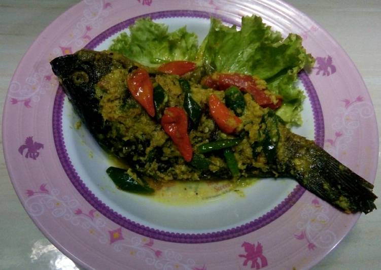 Resep Pesmol Ikan Mas | Tips Menyiapkan Pesmol Ikan Mas yang Enak Banget