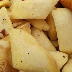 A picture of Fried yam.